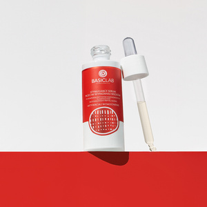 Stymulujące serum przeciw wypadaniu włosów, 5% kompleksu peptydów egzosomowych, 1% adenozyny, biotynylowany peptyd, kopexil